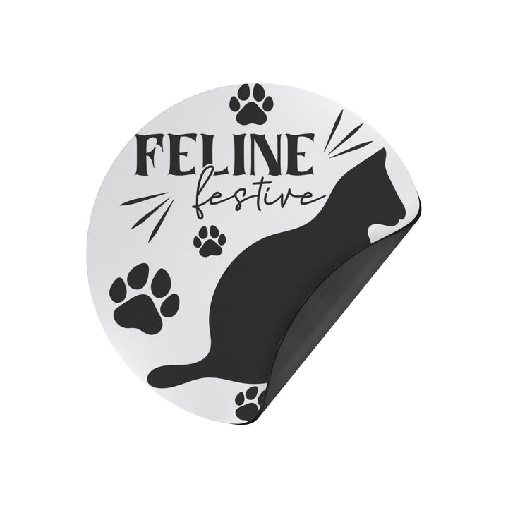 Feline Festive Round Christmas Magnet