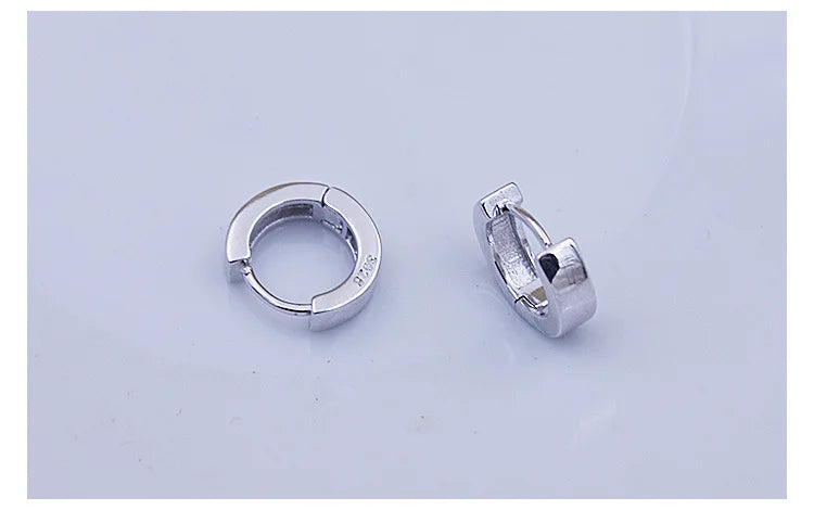 MiniGlow™ – Sterling Silver Ear Bone Ring