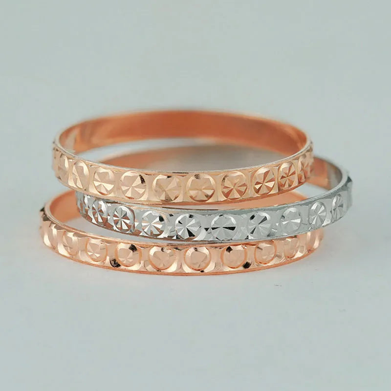 SilverAura™ – Rose Gold Circle Ring for Women