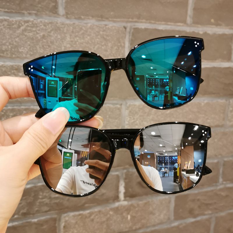 Trendy Kids Sunglasses – Stylish & Cool Summer Eyewear for Children