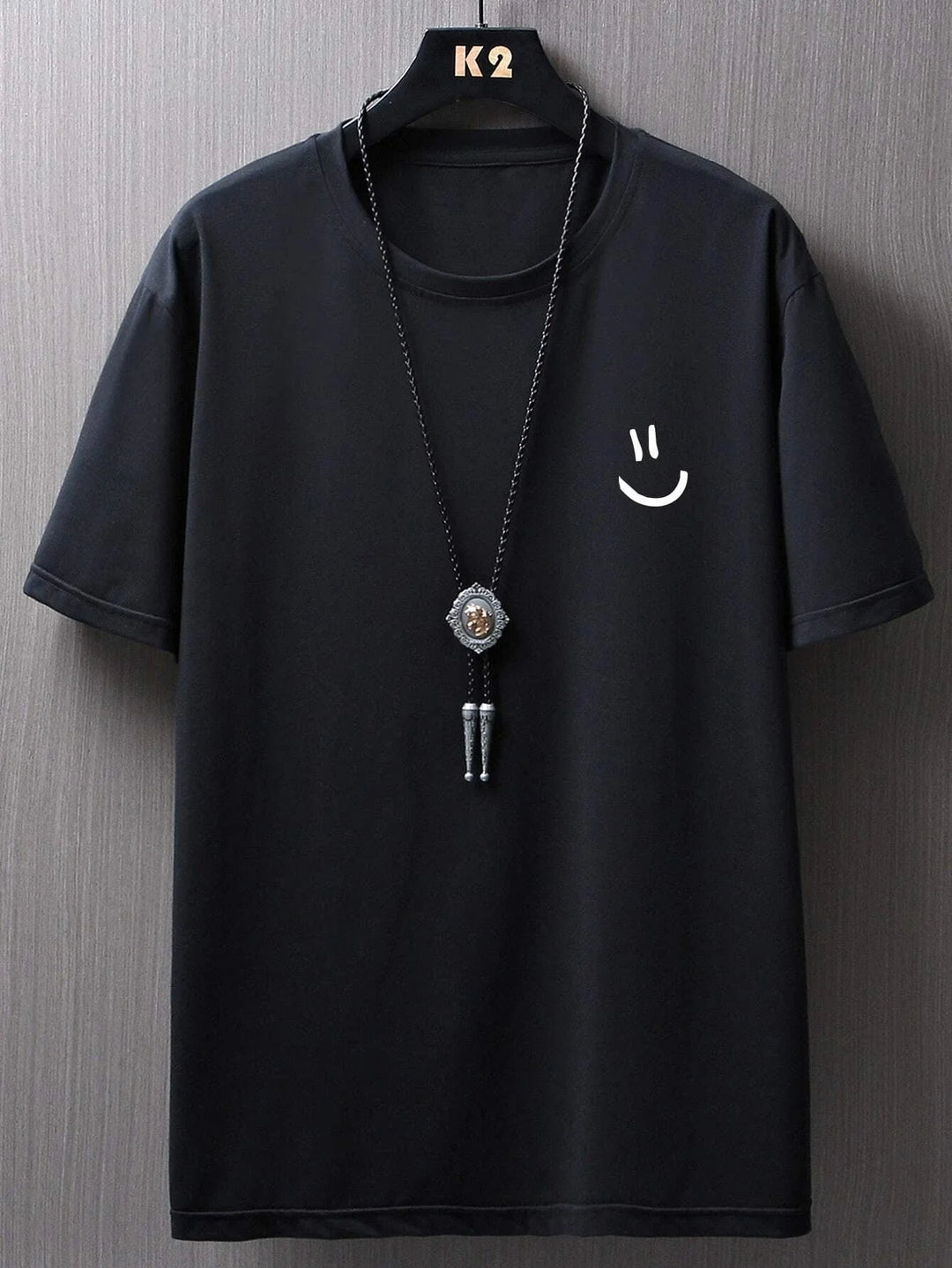 Minimalist Smile Tee – Street Style Summer Top