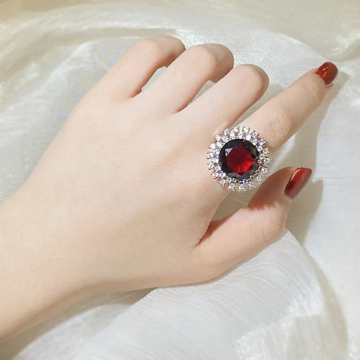 VelvetGlow™ – Fashion Wedding Ring for Women