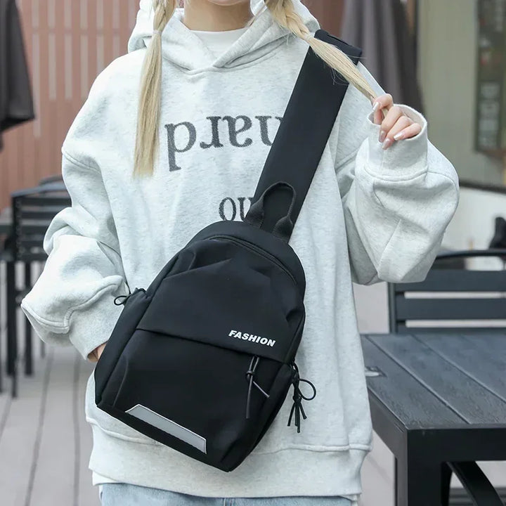 Unisex Stylish Nylon Crossbody Bag Fashionable Chest Pack Shoulder Bag for Everyday Use
