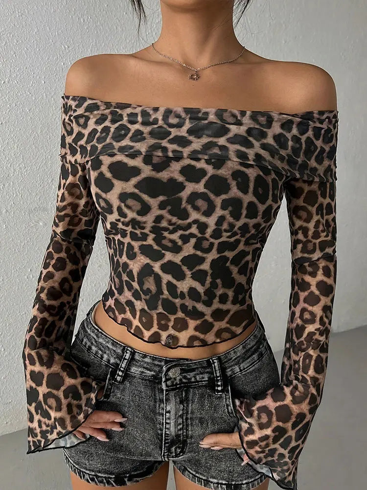 New Women's T-shirt Autumn Streetwear Fashion Long Sleeves O-Neck T-shirt Sexy Leopard Backless Lady Versatile Knitted Clothing