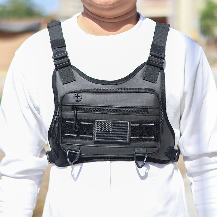 Outdoor Chest Bag – Adjustable Straps & Large Capacity for Cycling & Climbing