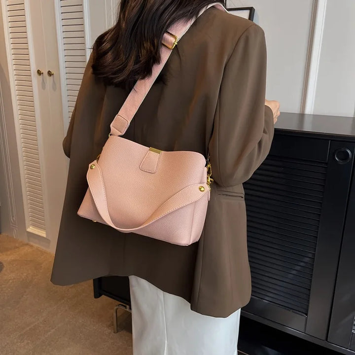2024 New Trendy and Fashionable Handbag, High end and Western Style, Versatile in Summer, Crossbody Bucket Bag