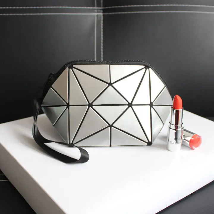 Luminous Prism Clutch – Geometric Rhombic Wallet for Day & Night Style