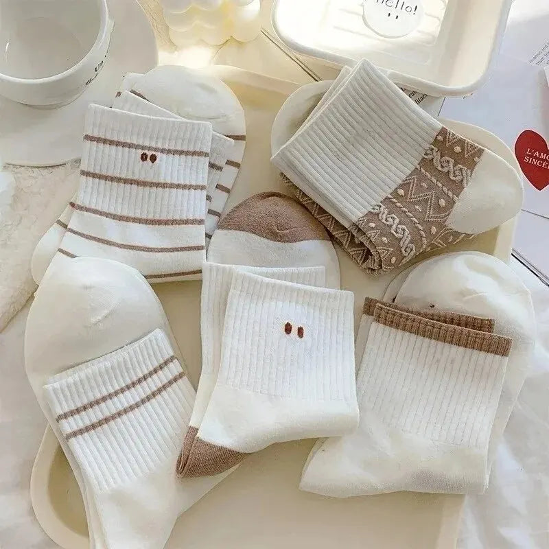 5 Pairs Cute Smiling Print Socks, Comfy & Soft Crew Sports Socks, Women's Stockings & Hosiery