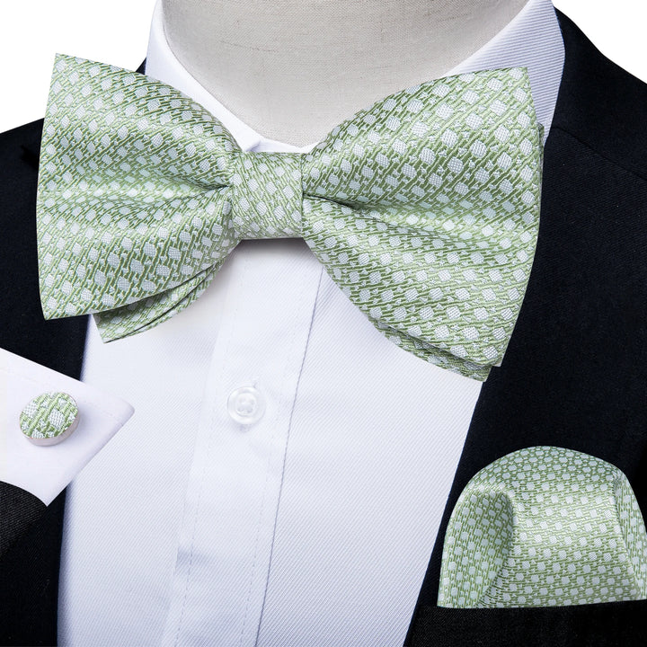 Men’s Pre-tied Bow Tie Set – Wedding & Groom Accessories