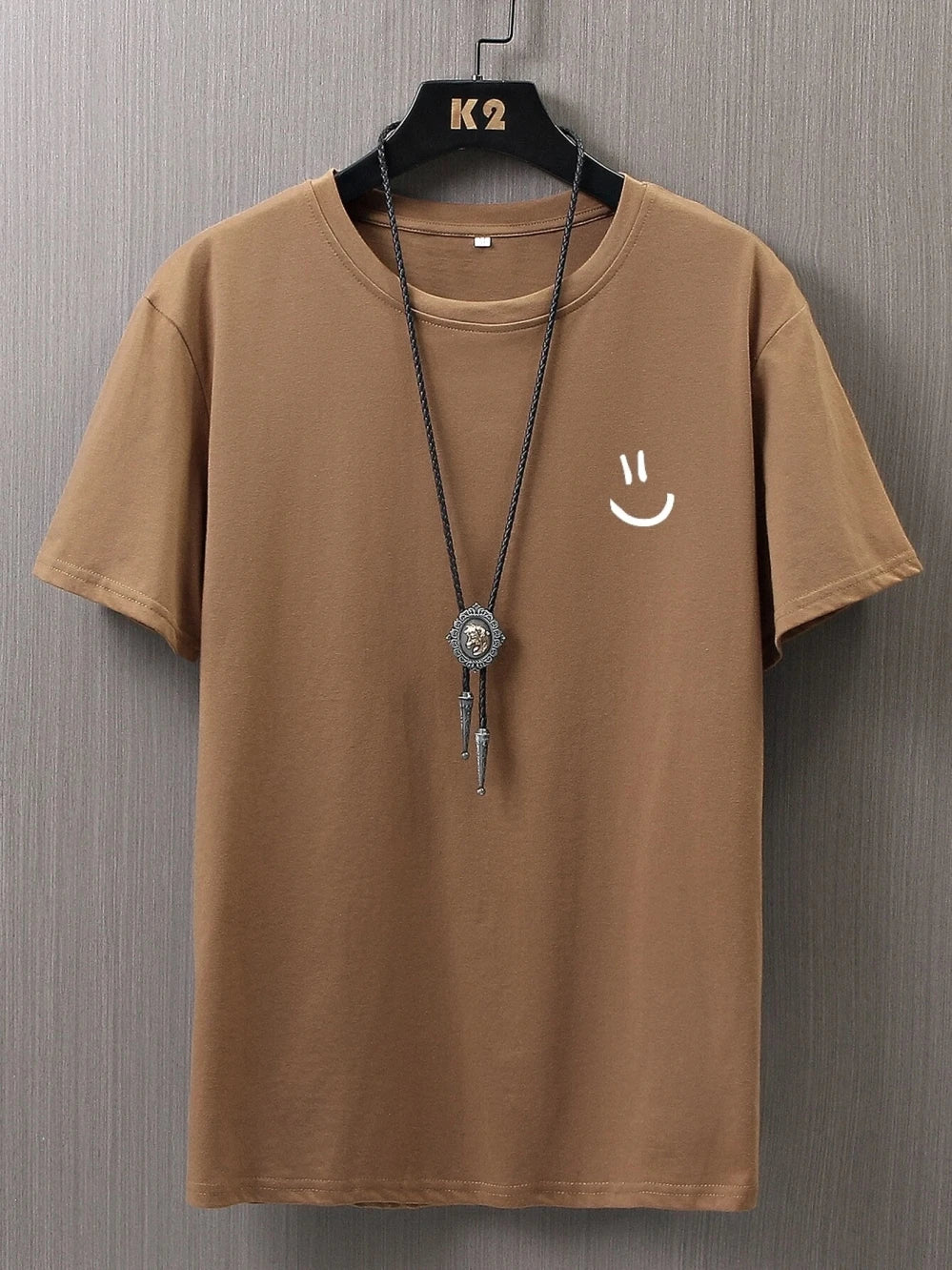 Minimalist Smile Tee – Street Style Summer Top