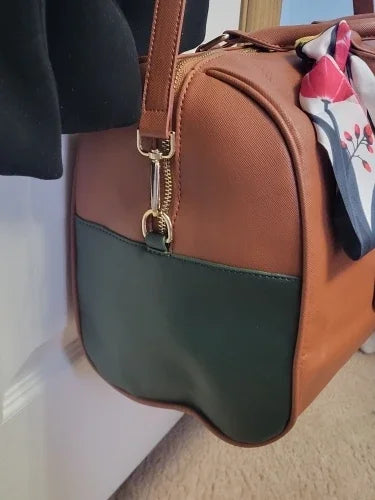 Luxury V Design Boston Handbag – Unisex Crossbody Bag with Silk Scarf