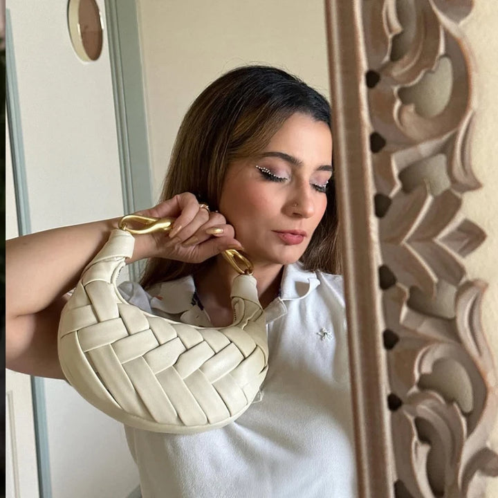 Hand-Held Woven Bag For Women 2025 New versatile Iight luxury Niche High-end Fashion Exquisite Crossbody Dumpling Bag