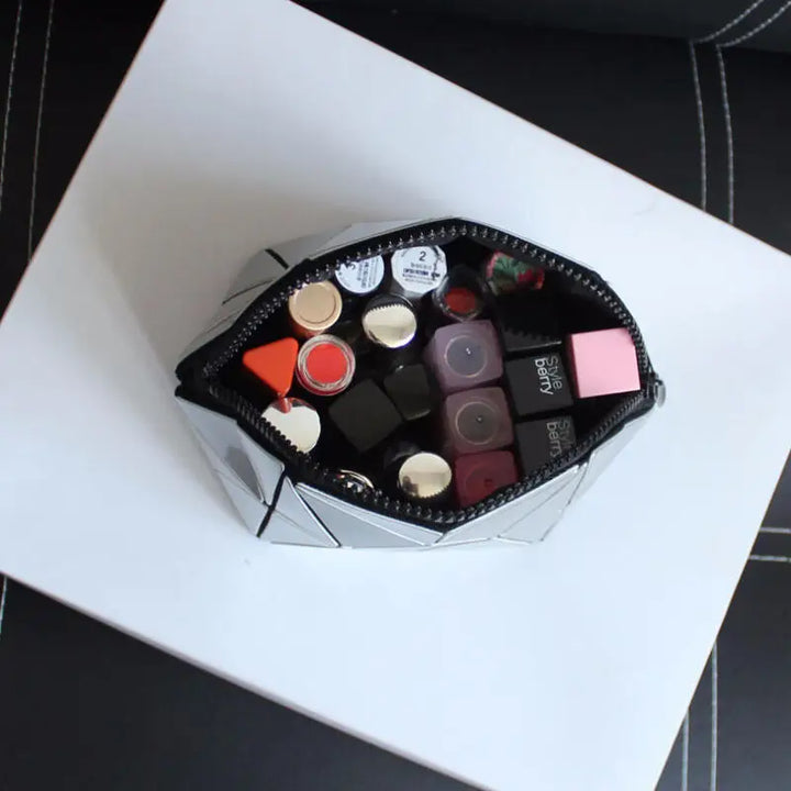 Luminous Prism Clutch – Geometric Rhombic Wallet for Day & Night Style