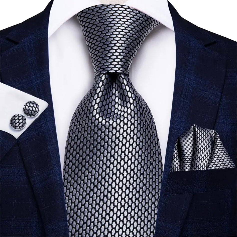 Hi-Tie Black Paisley Silk Tie – Formal 8.5cm Necktie