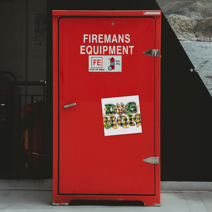 St_Patricks_Day_Dog_Mom_Car_Magnet_SquareCarMagnet_FireCabient_Mockup.png